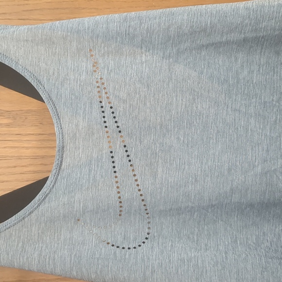 Nike Dri-Fit women's small running workout tank - Picture 2 of 7